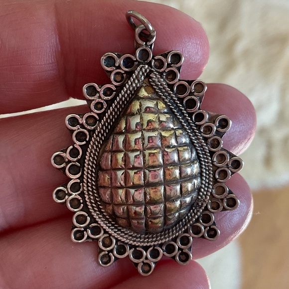 Vintage Sterling silver 925/Gold plate Center Oval Pendant - Picture 5 of 8